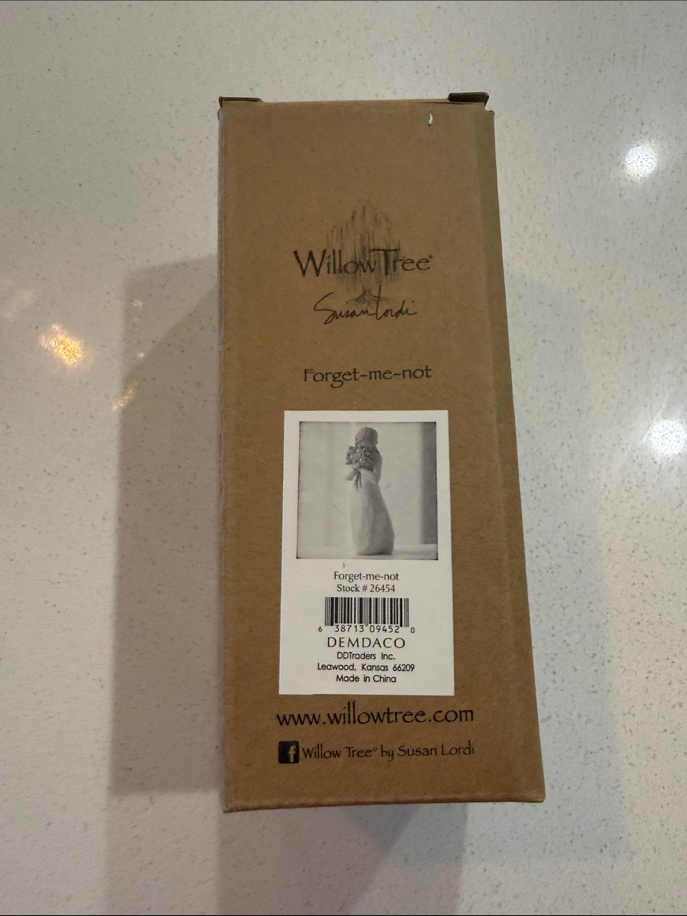 Willow Tree Forget-Me-Not Figurine in Box - Picture 7 of 7
